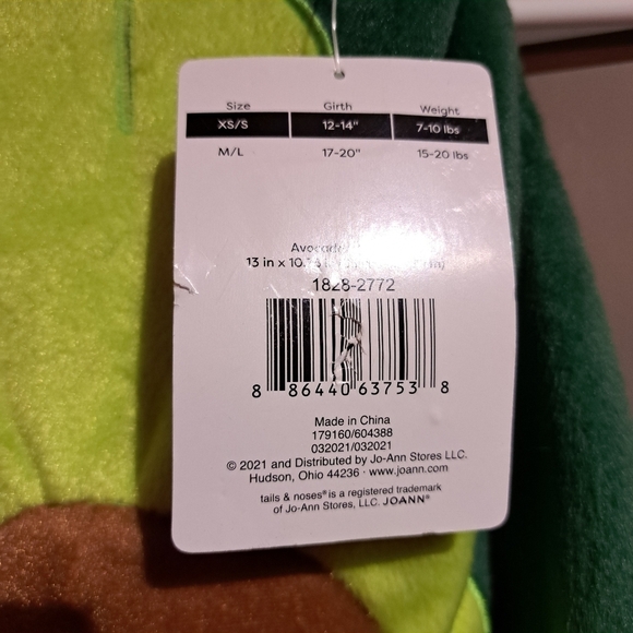 Avocado dog costume M/L 15-20lbs New - Picture 5 of 6